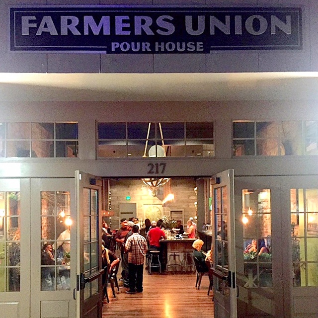 rough luxe lifestyle Farmers Union Pour House is Up and Running