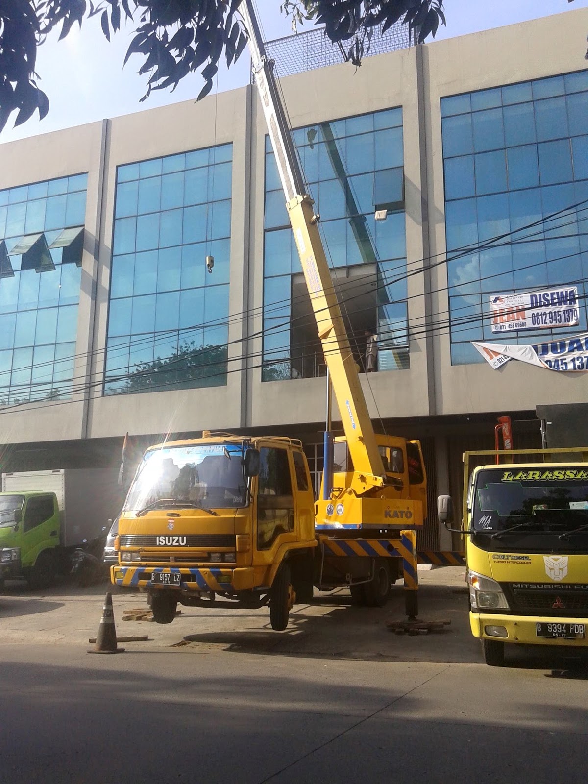 RENTAL CRANE , EXCAVATOR DAN FORKLIFT: Pasar Minggu, Tanah ...