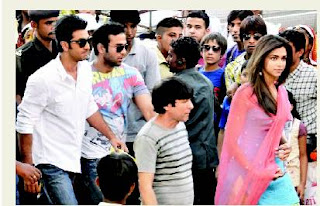 Deepika and Ranbir spotted at 'Yeh Jawani Hai Dewaani' movie shooting