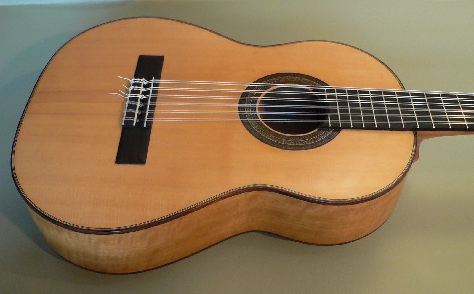 Bill Rayner, Luthier Classical Guitar, Ukulele 12String Classical