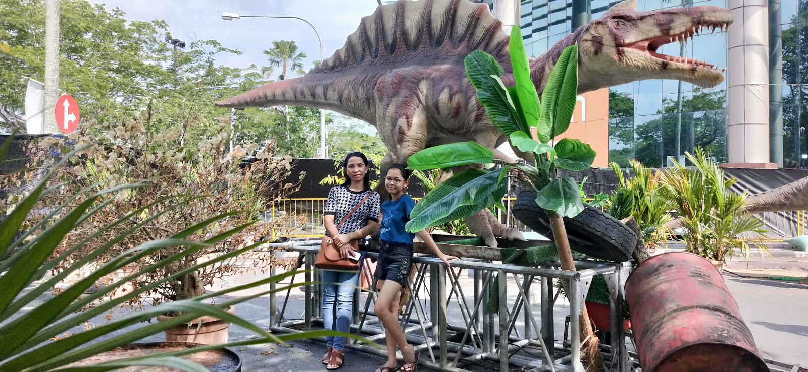Dinosaur Lost in the MIRI City - Chris Blog  Your Online 