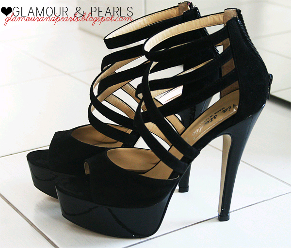 GLAMOUR & PEARLS: Not diamonds but high heels are a girl’s best friend.