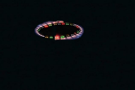 Huge Disc Shaped UFO Observed At Dorrington Brisbane Australia (Graphic)