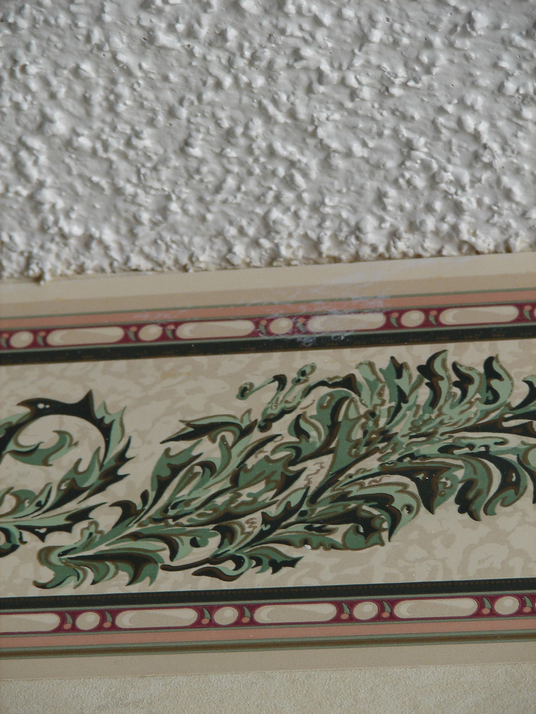 The DIY Helpers How to Remove Wallpaper Border with Ease