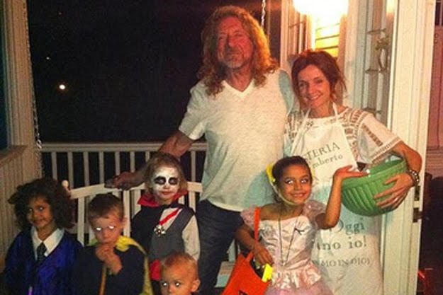 hennemusic: PHOTO: Robert Plant & Patty welcome on Halloween