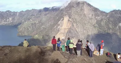 Plawangan Sembalun Crater Rim altitude 2639 m of Mount Rinjani