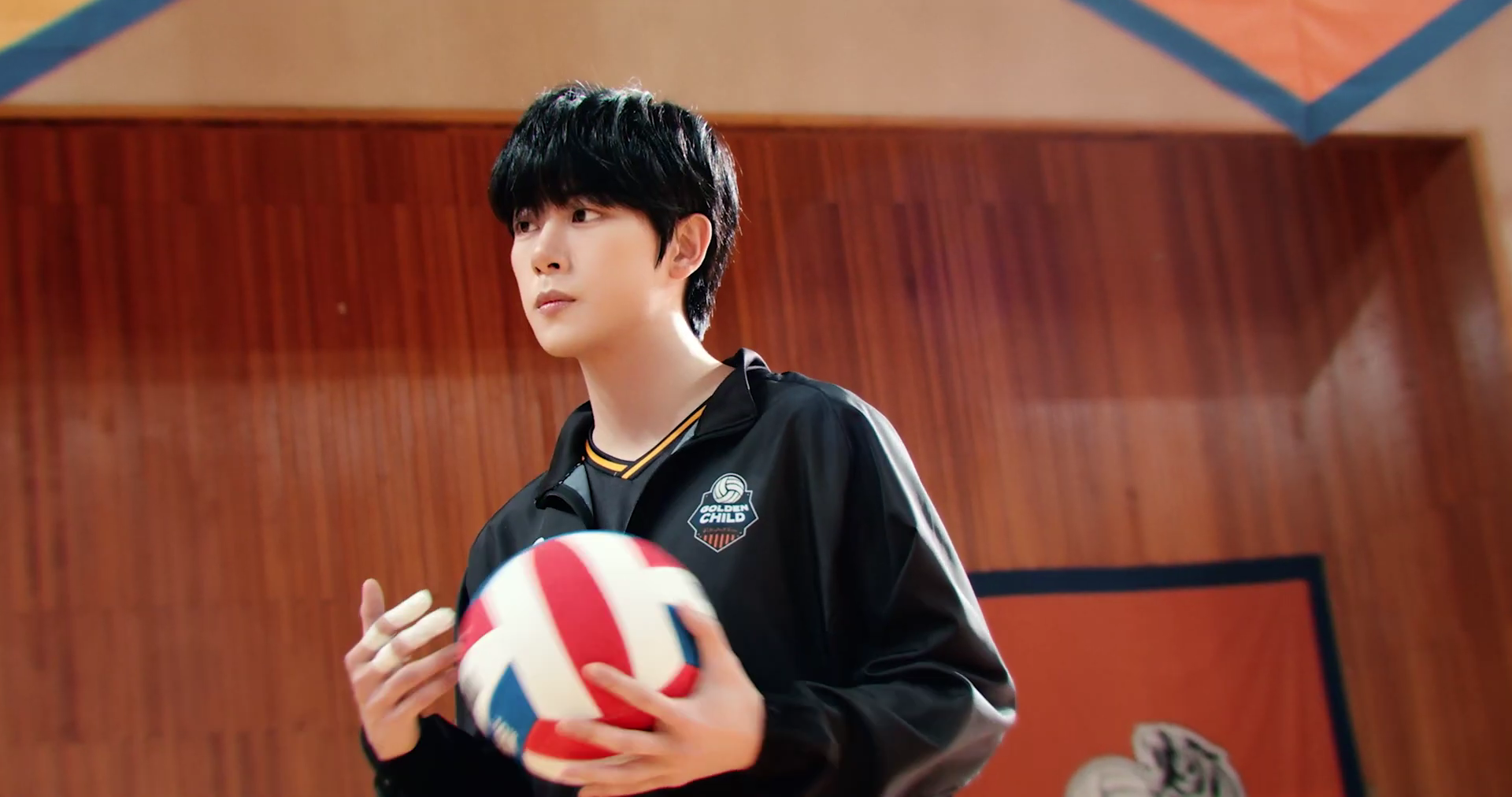 배구부 컨셉에 제대로 과몰입한 남자아이돌 | 인스티즈