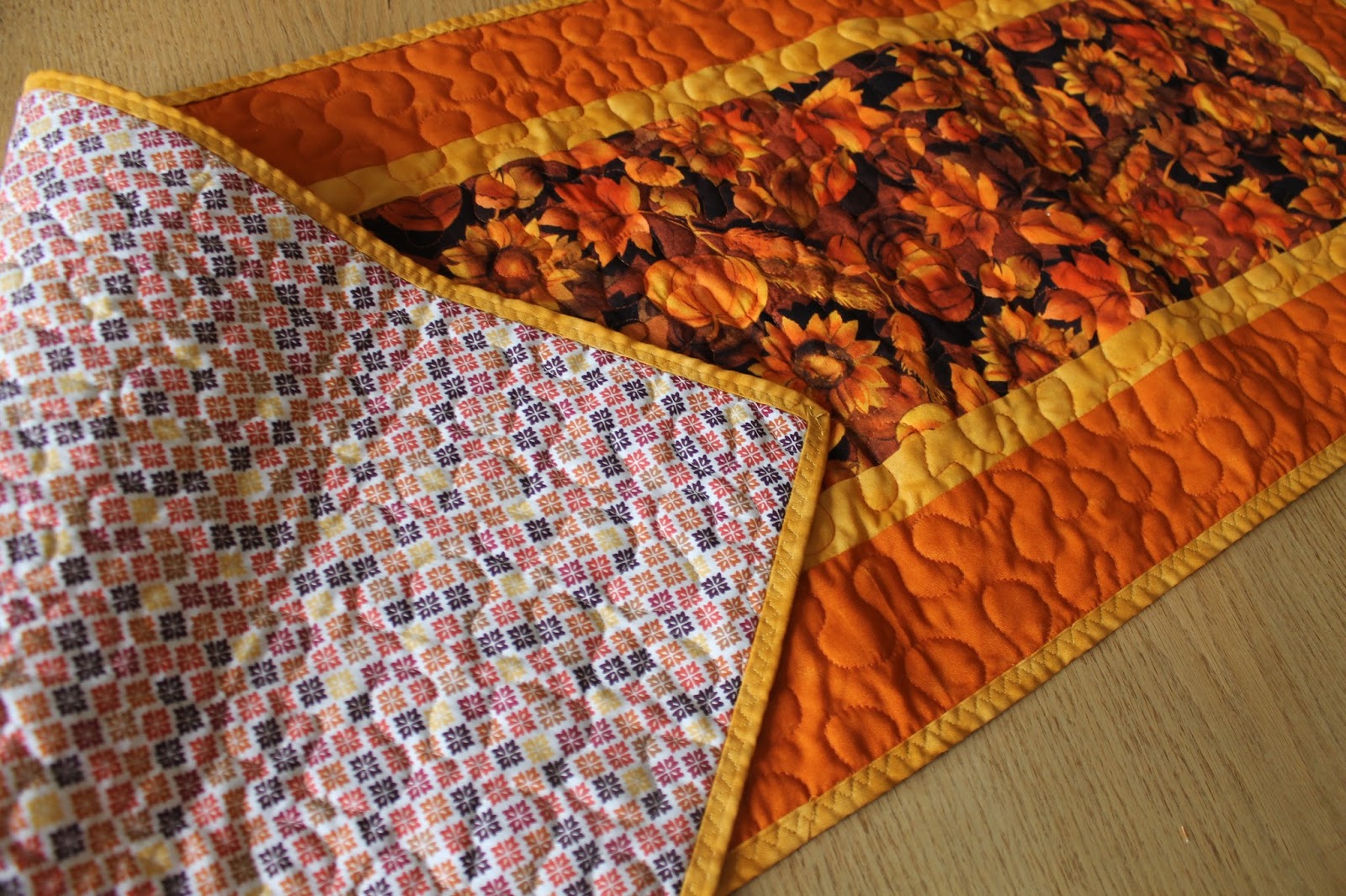 SunShine Sews... Fall Table Runners