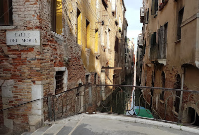 From Venise with love, SASSA, auteur de polars d’espionnage