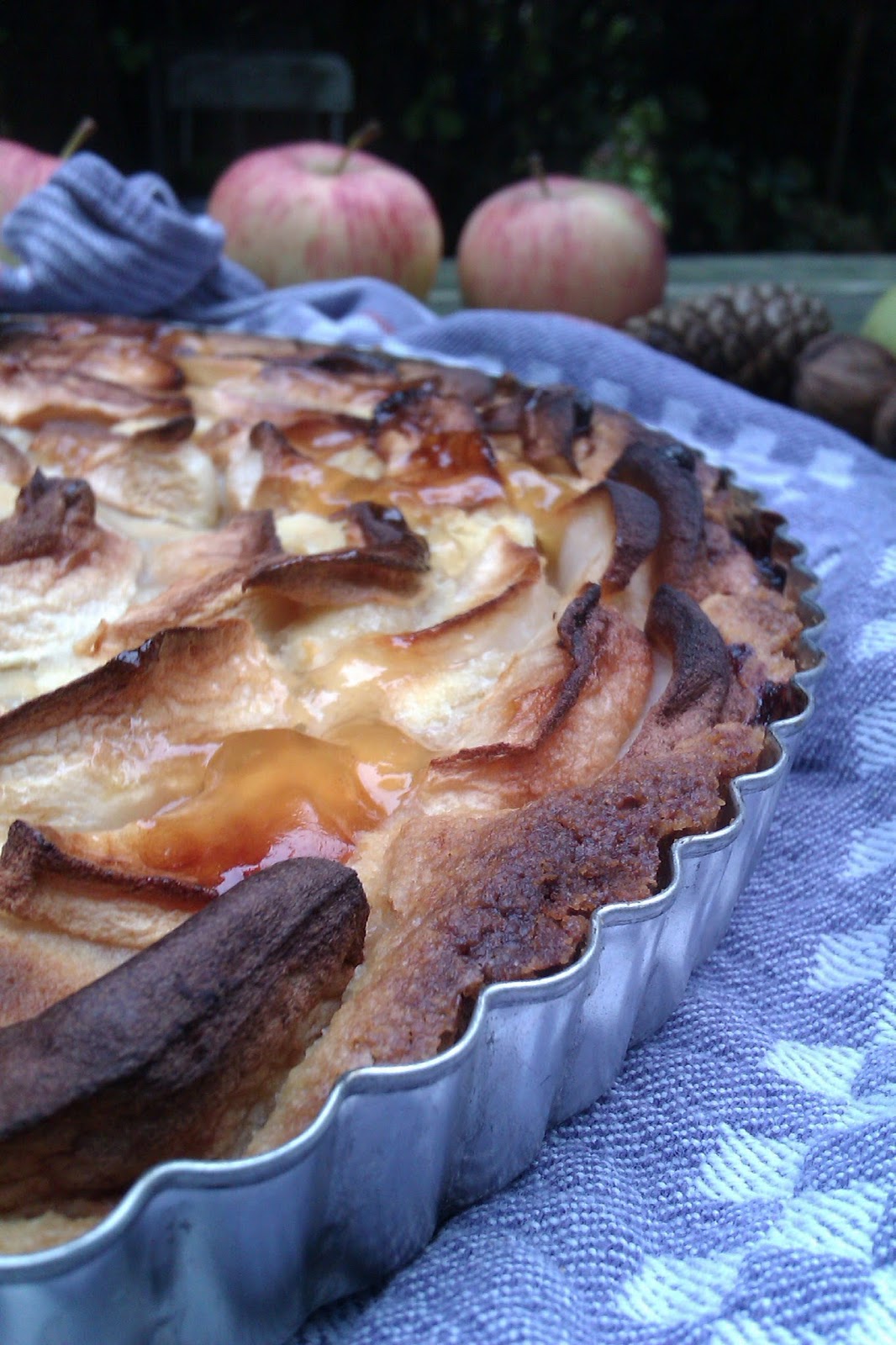 Frau Frieda: Apfel-Marzipan-Tarte Frau Frieda: Apfel-Marzipan-Tarte