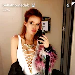 Bella Thorne · Hot Pics Foto 33