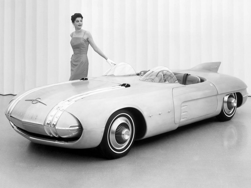 ORIGINAL~REVELL~1956 PONTIAC CLUB DE MAR~CONCEPT CAR MODEL CAR KIT