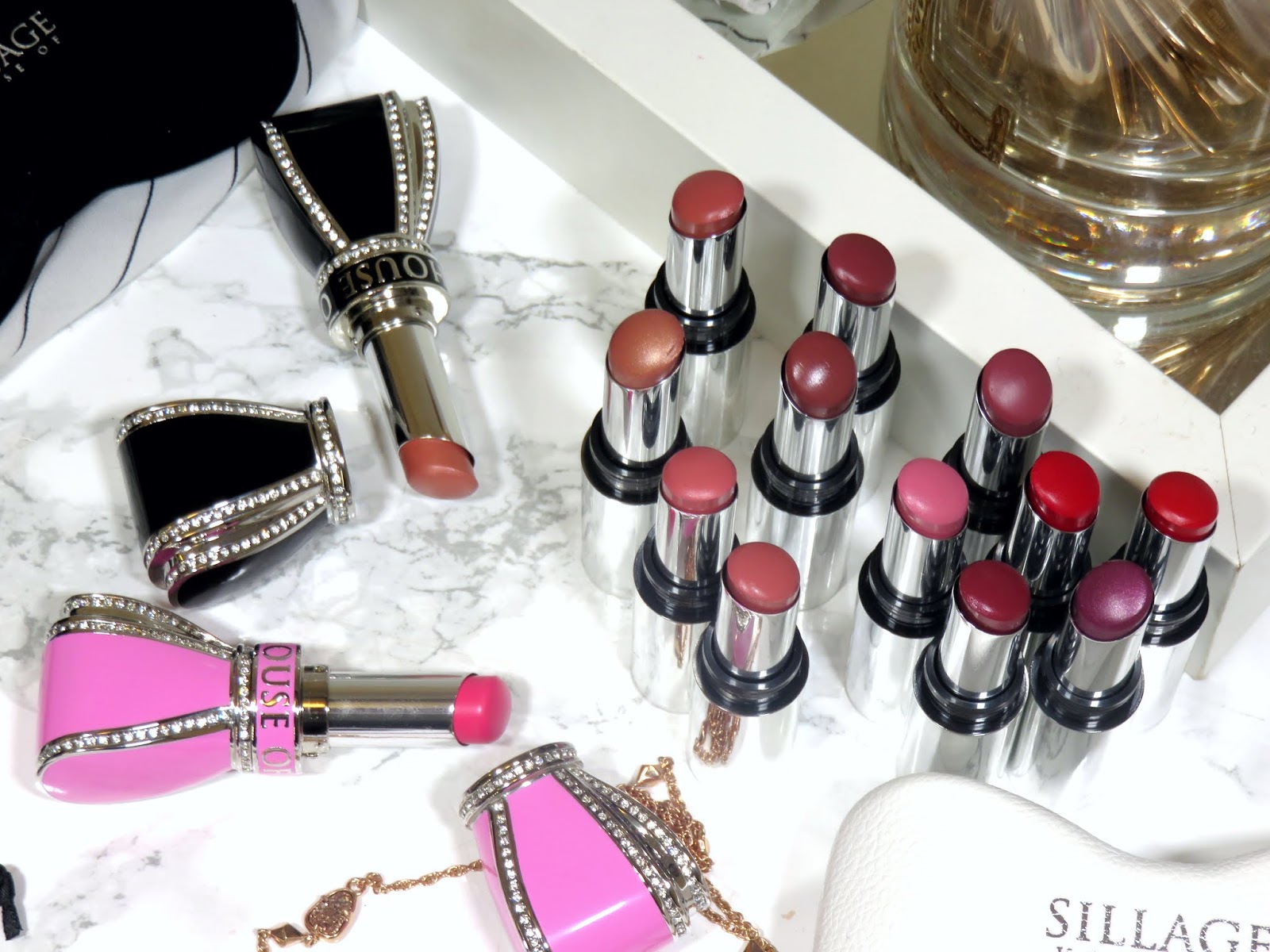  Review House of Sillage Bow Lipstick Case & Diamond Powder Satin