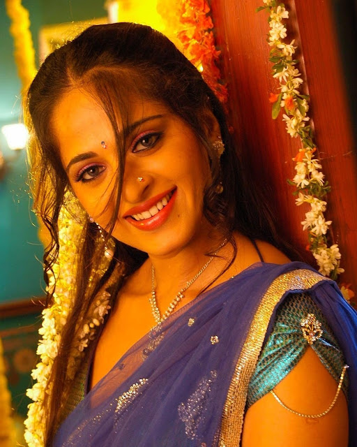 Decade Completed For Anushka shetty as Amalapuram Saroja in Vedam