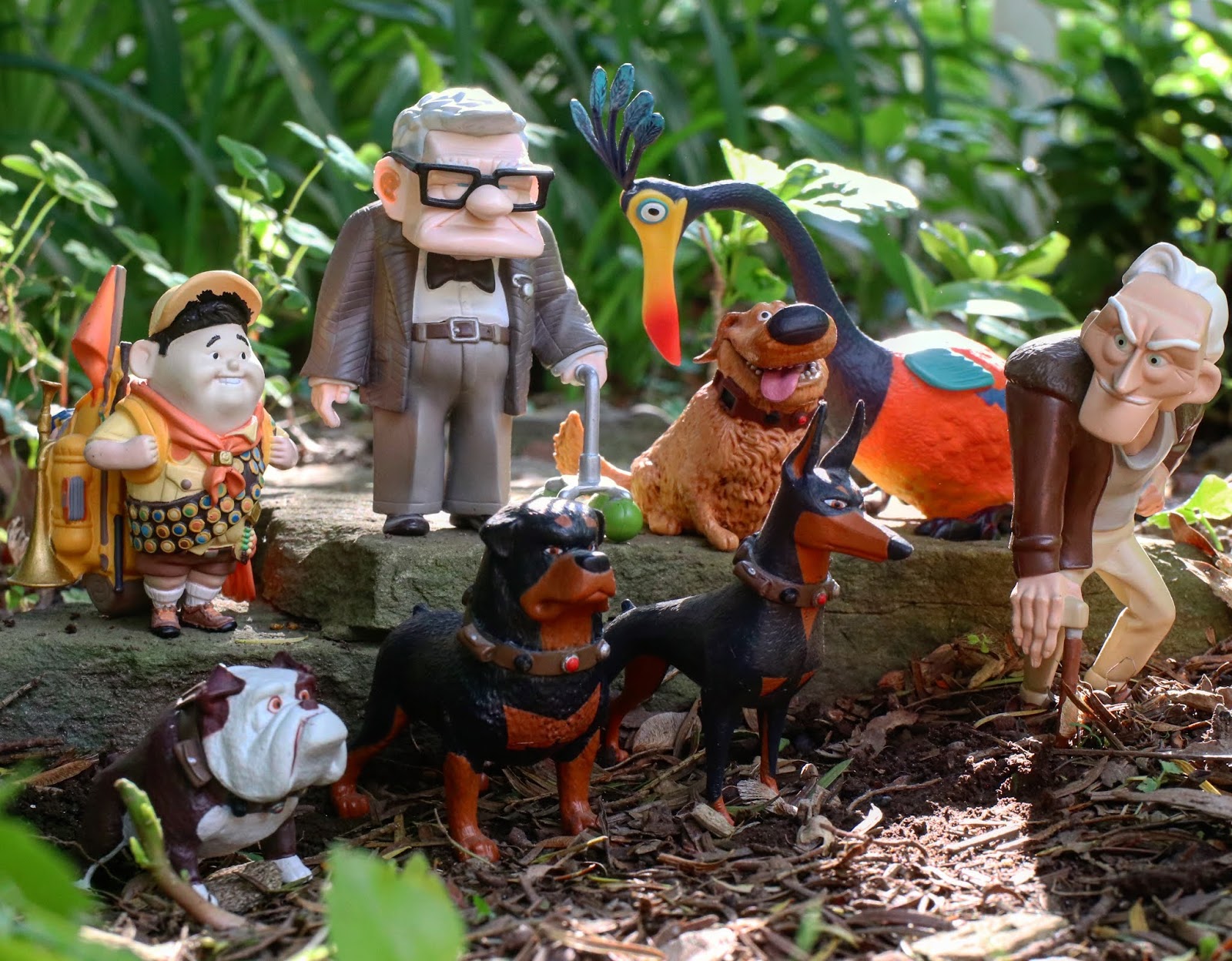 Dan the Pixar Fan Up Disney Store Figure Playset (Figurine Set)