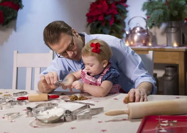 The Swedish Royal Court has published new photos of Crown Princess Victoria,Prince Daniel and Princess Estelle on the occasion of Christmas.