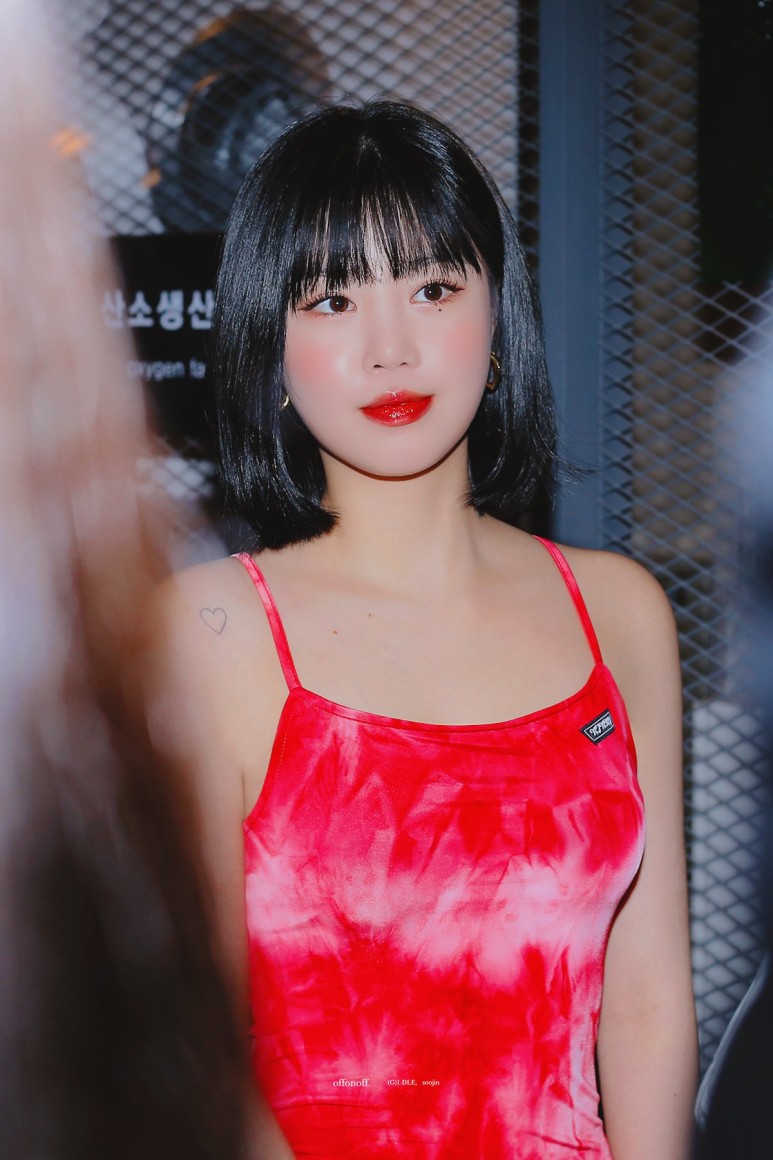 요즘 매일 리즈 갱신하는 아이들 수진 | 인스티즈