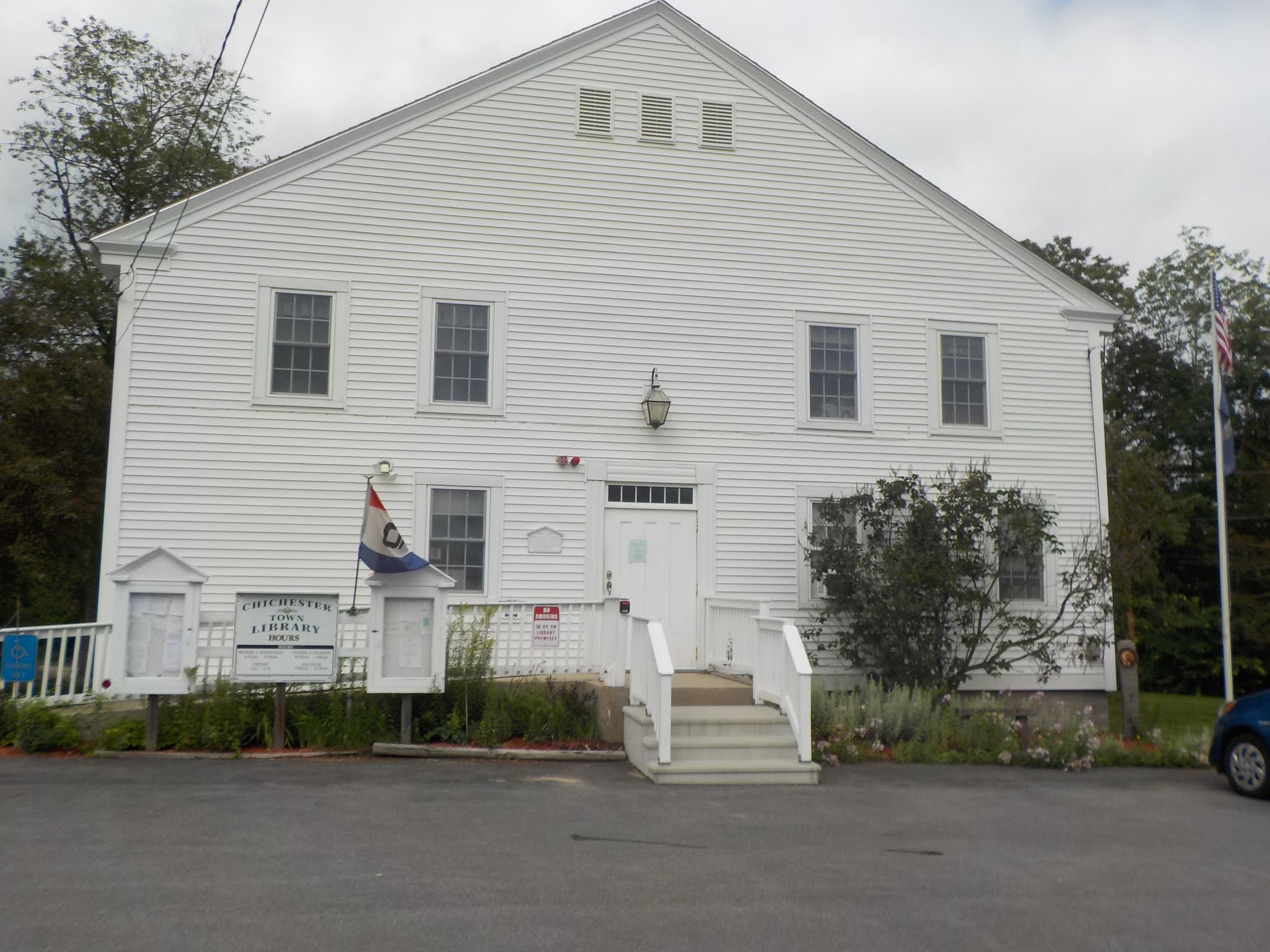 Every Library I Can 542 Town Library, Chichester, NH