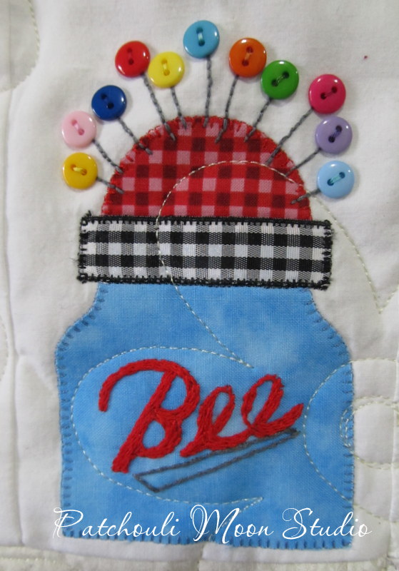 Patchouli Moon Studio (Don't Worry) Bee Happy Quilt