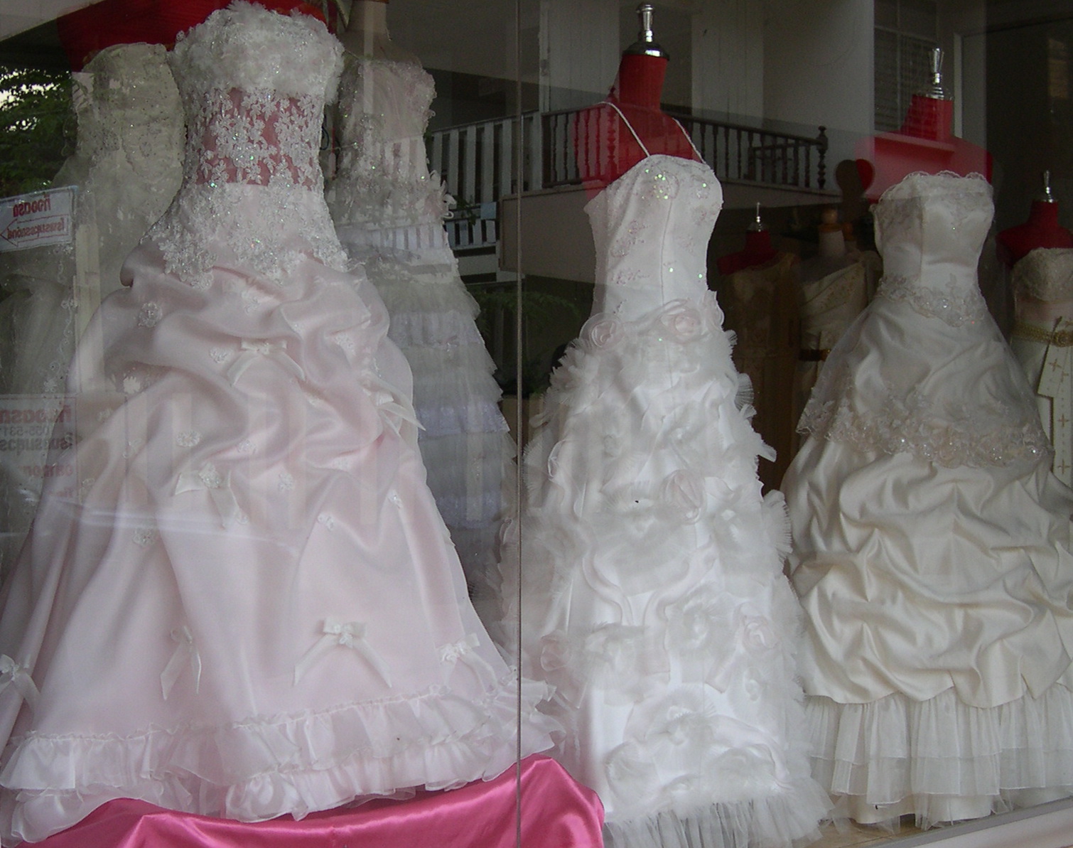 Wedding Dress 9v9743