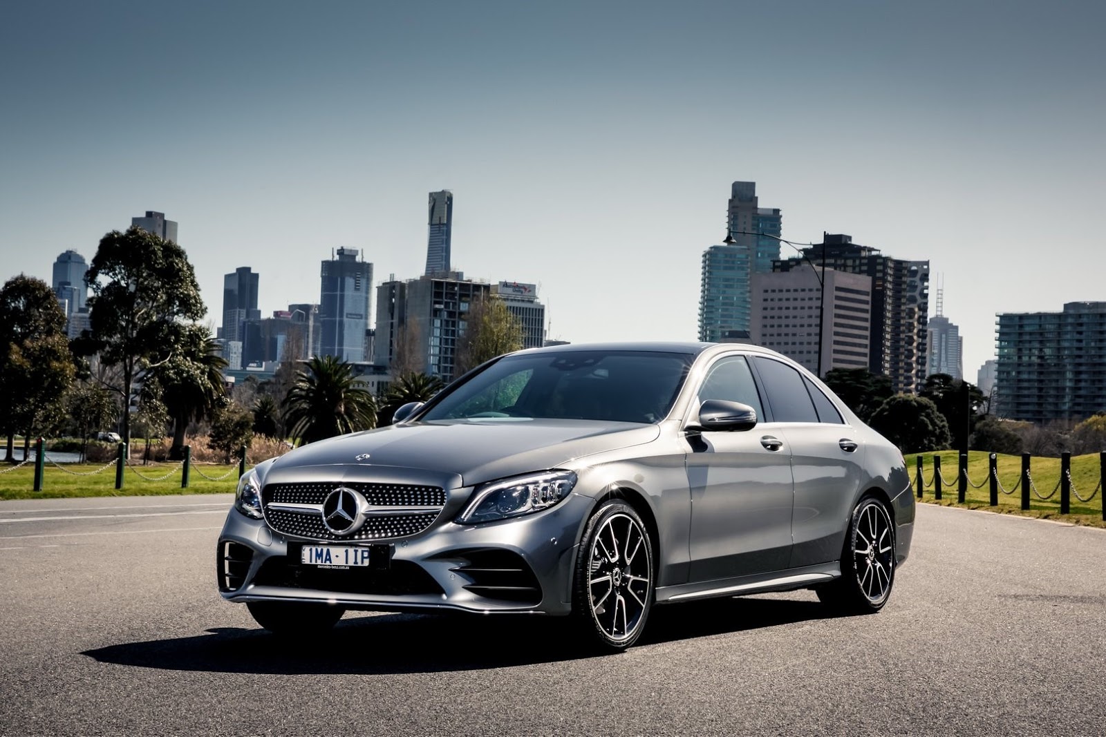 2020 Mercedes-Benz C300e PHEV and C200 Sport Edition [Australia]