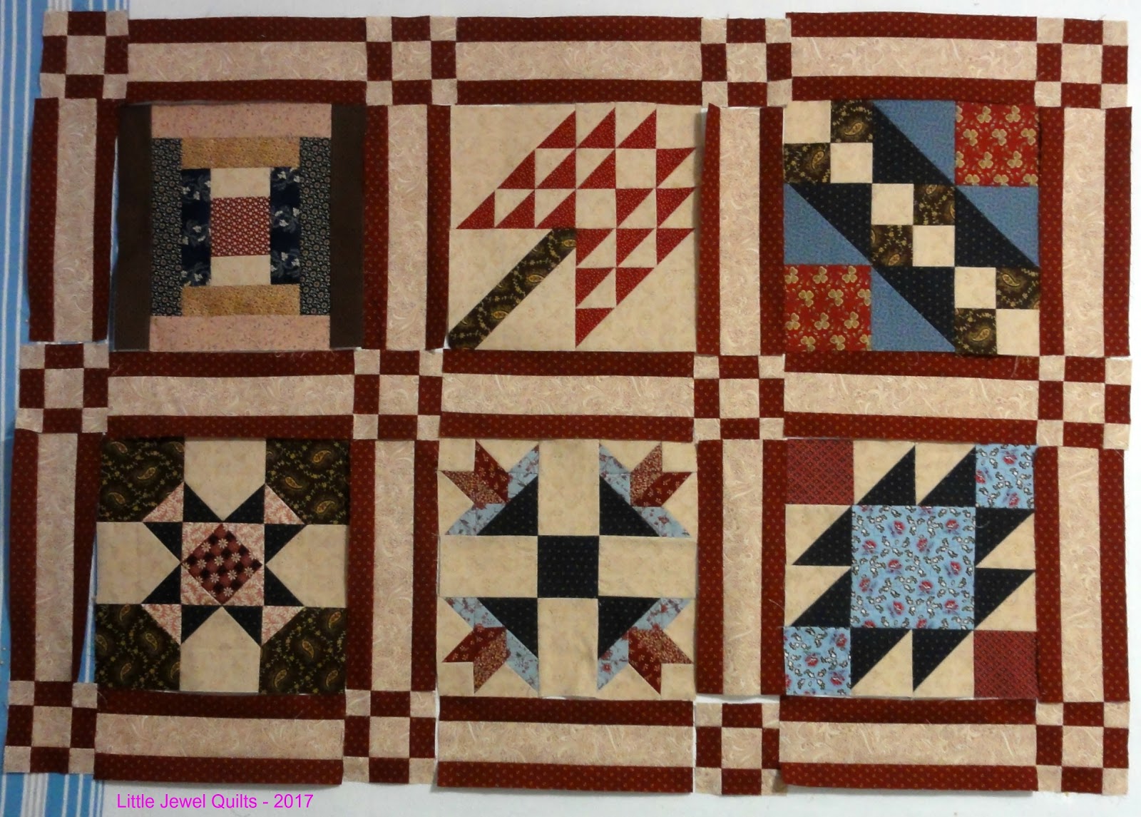 Little Jewel Quilts: Sashing Westering Women