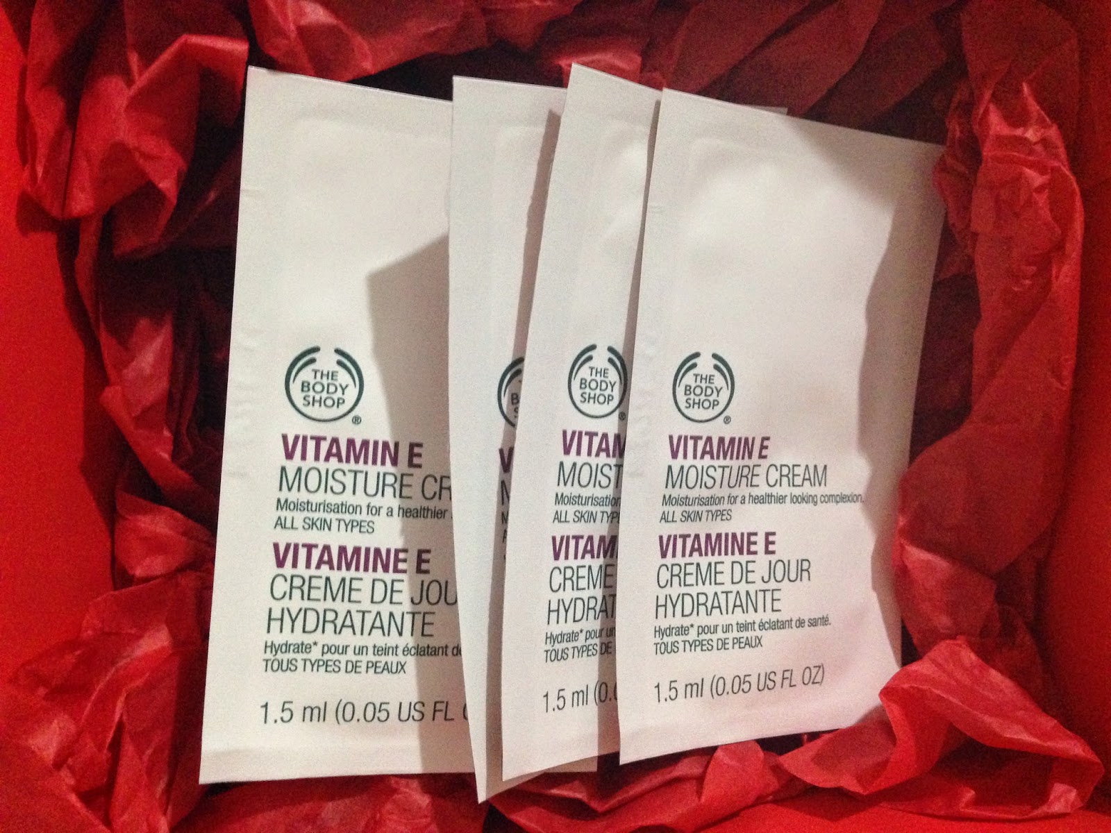 Body shop перевод. Body магазин. Body shop перевод. Vitamin e the body shop night.