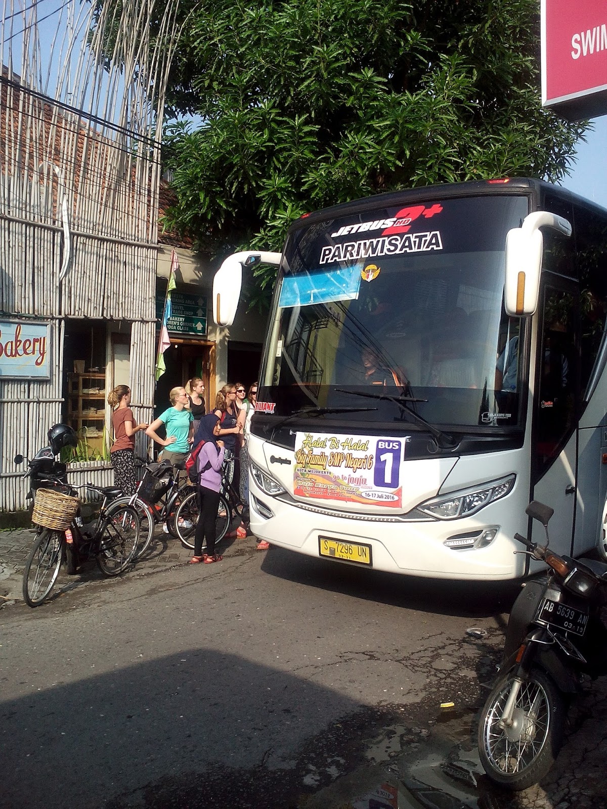 Perjalanan Menarik: Menelusuri Rute Bus Mojokerto-Bandung dan Pesona Perjalanannya