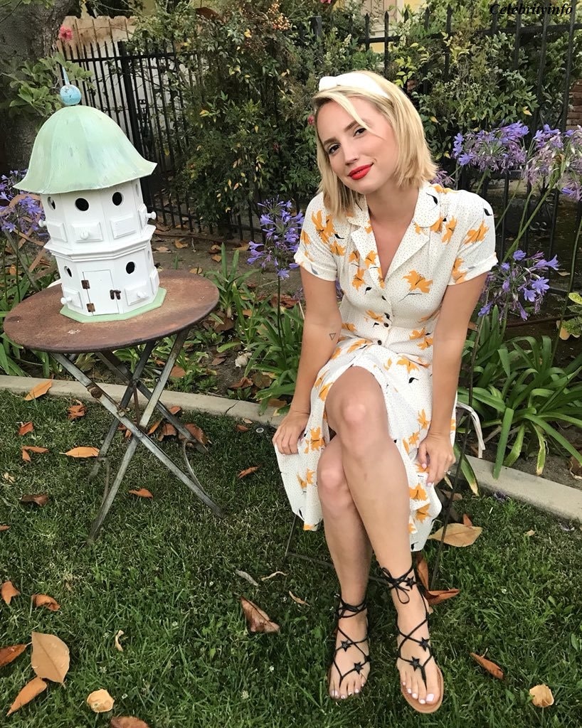 Molly McCook Wiki, Height, Age, Boyfriend, Family, Biography & Facts