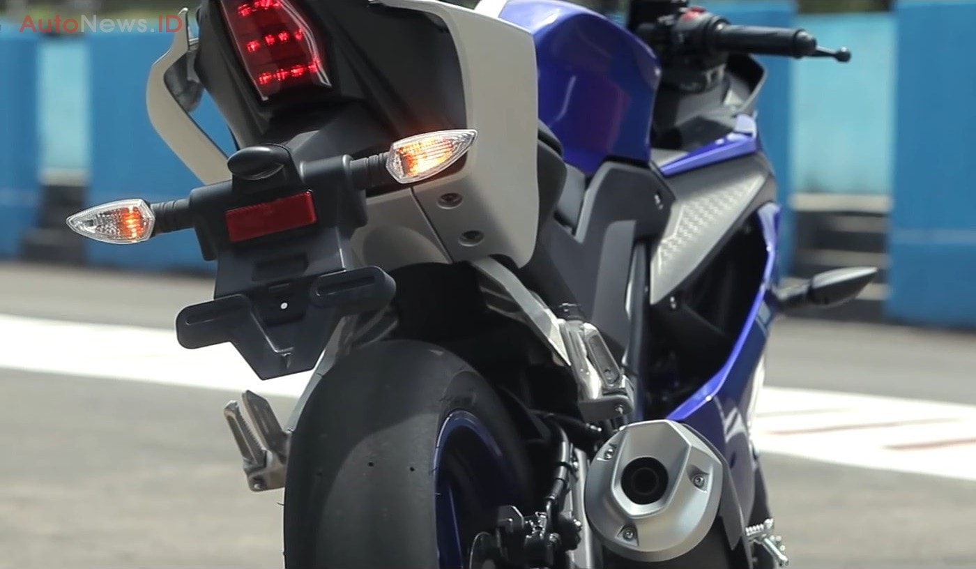 Download Koleksi 55 Yamaha R15 Modifikasi Lampu Belakang Terbaru Gendoel Motoer