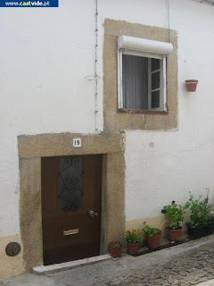 OGIVAL DOORS / Portas Ogivais, Castelo de Vide, Portugal