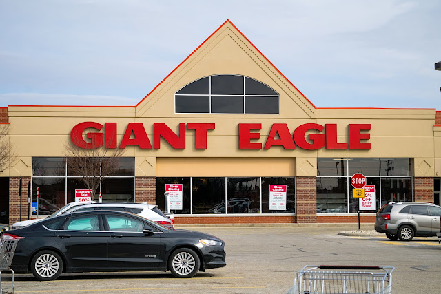 Dead and Dying retail: Giant Eagle store closings 2017