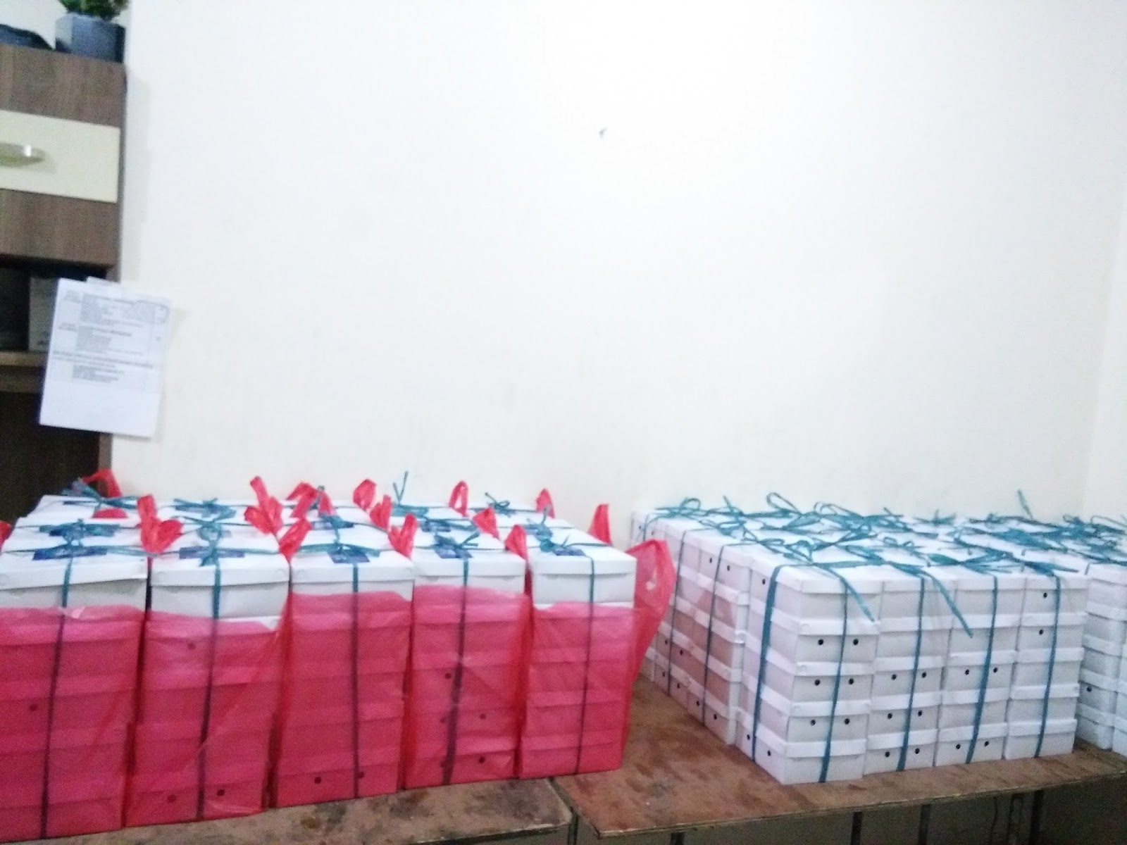 lunch box nasi manado pesanan mahkamah agung jakarta pusat , untuk