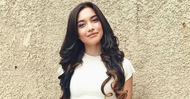 Koleksi Foto-foto Hot dan Seksi Angela Gilsha | Naviri Magazine