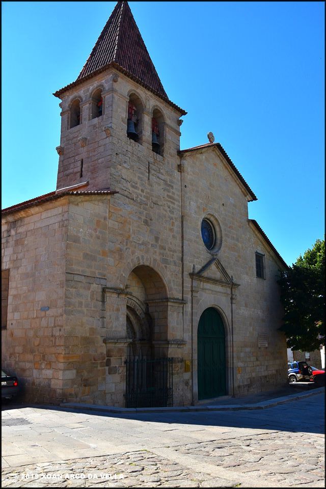 XOAN ARCO DA VELLA IGLESIA DE SANTA MARÍA MAIOR CHAVES