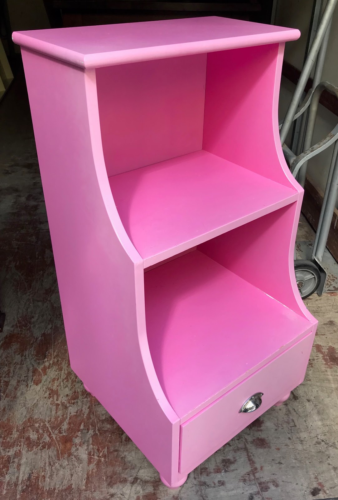 UHURU FURNITURE & COLLECTIBLES SOLD 29961 Pink 16” x 33.5” x 18” Wide