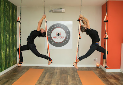 yoga, columpio, aeroyoga, trapeze, swing, hamac, hamaca, balancoire, trapecio