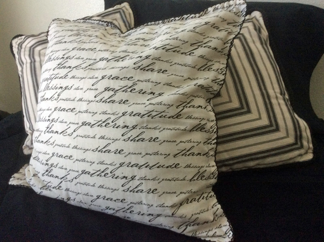 Learn how to upcycle a text fabric napkin into a pillow / cushion. Tutorial by Fresh Vintage