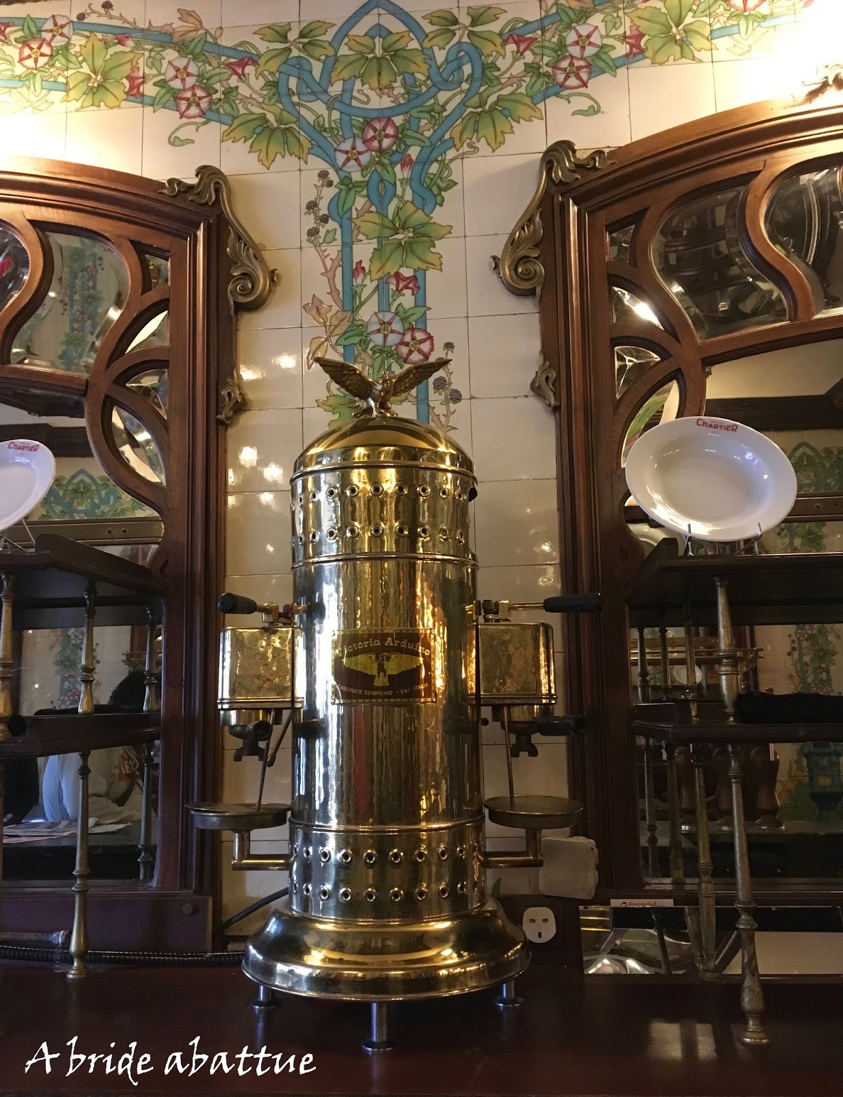 A bride abattue Le Bouillon Chartier rouvre au 59, boulevard du