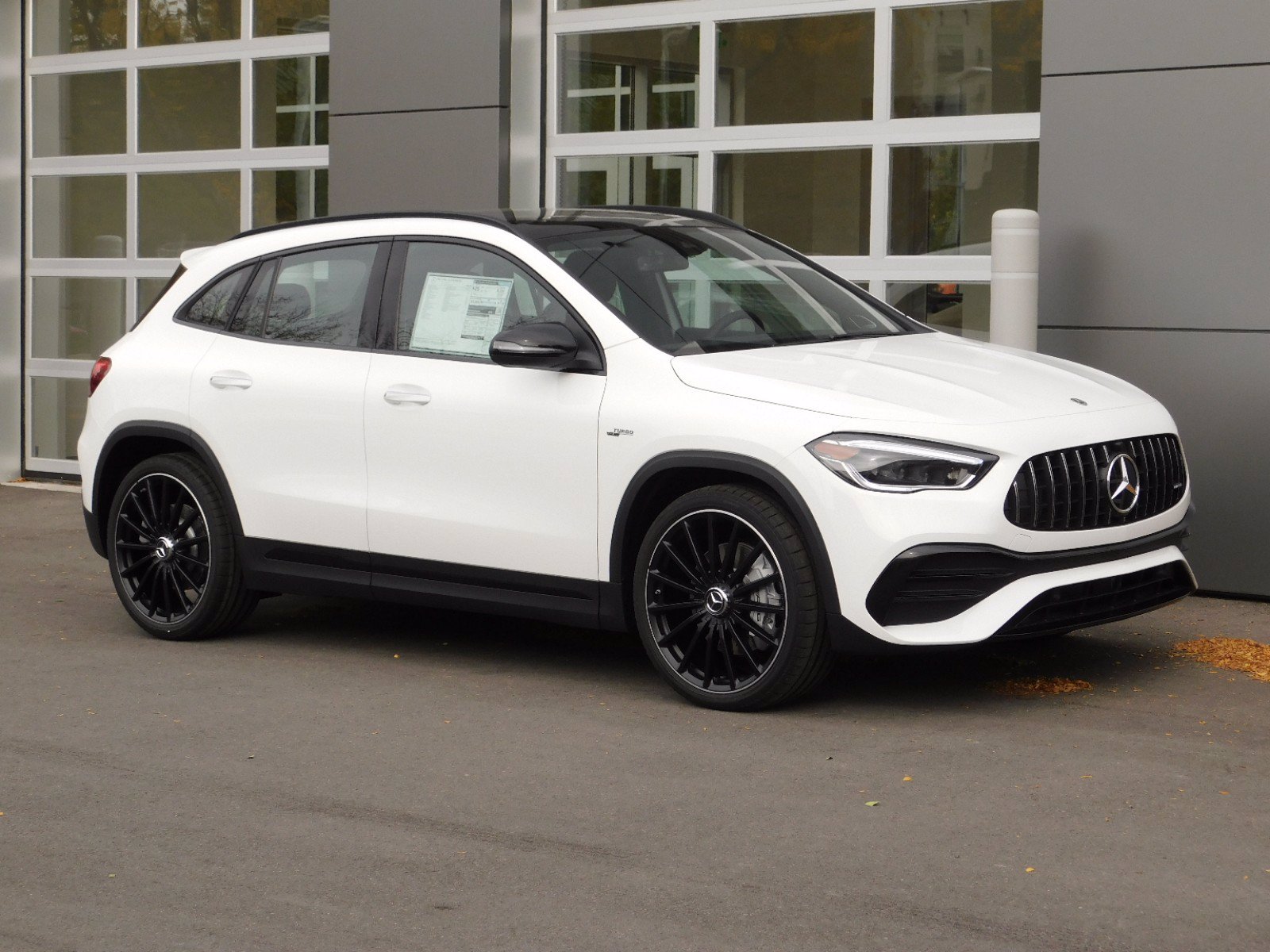 2021 Mercedes Benz Amg Gla 35 Suv Review Specs Price Carshighlight Com
