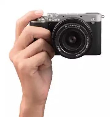 Alpha 7C with SEL2860 Alpha 7C with SEL2860