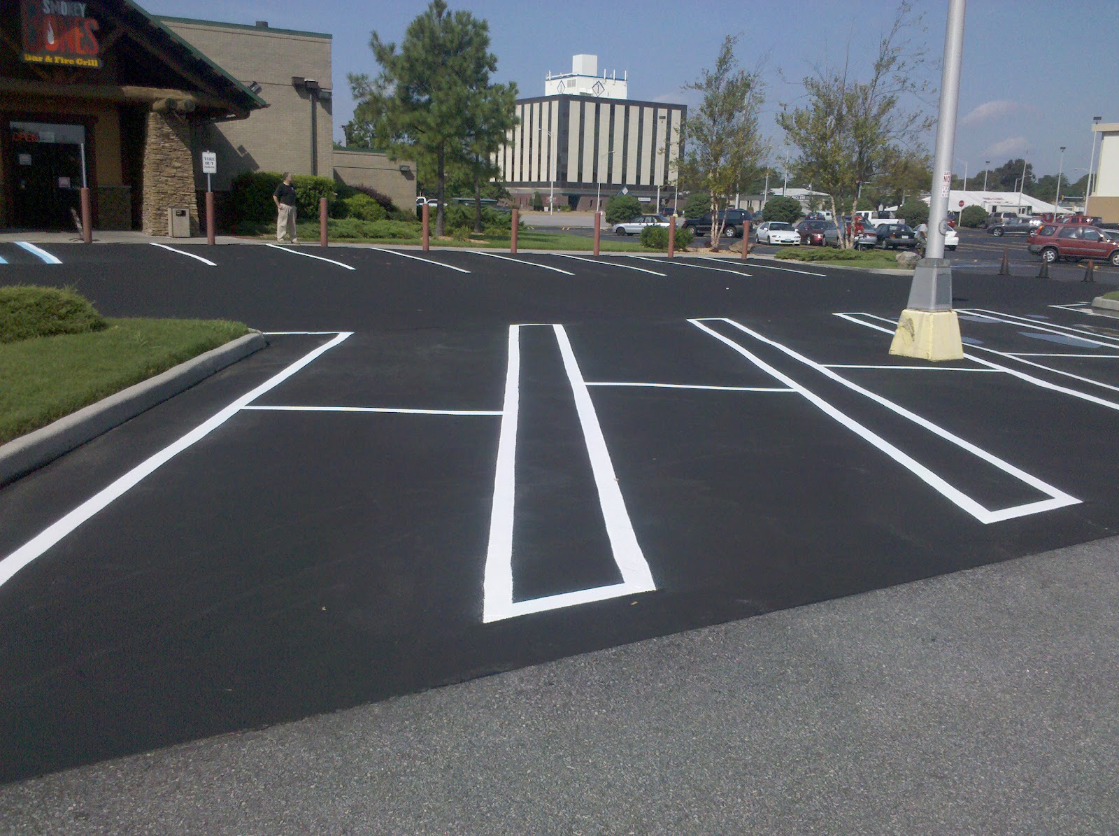 Complete Sealcoat & Striping Parking Lot ReStriping