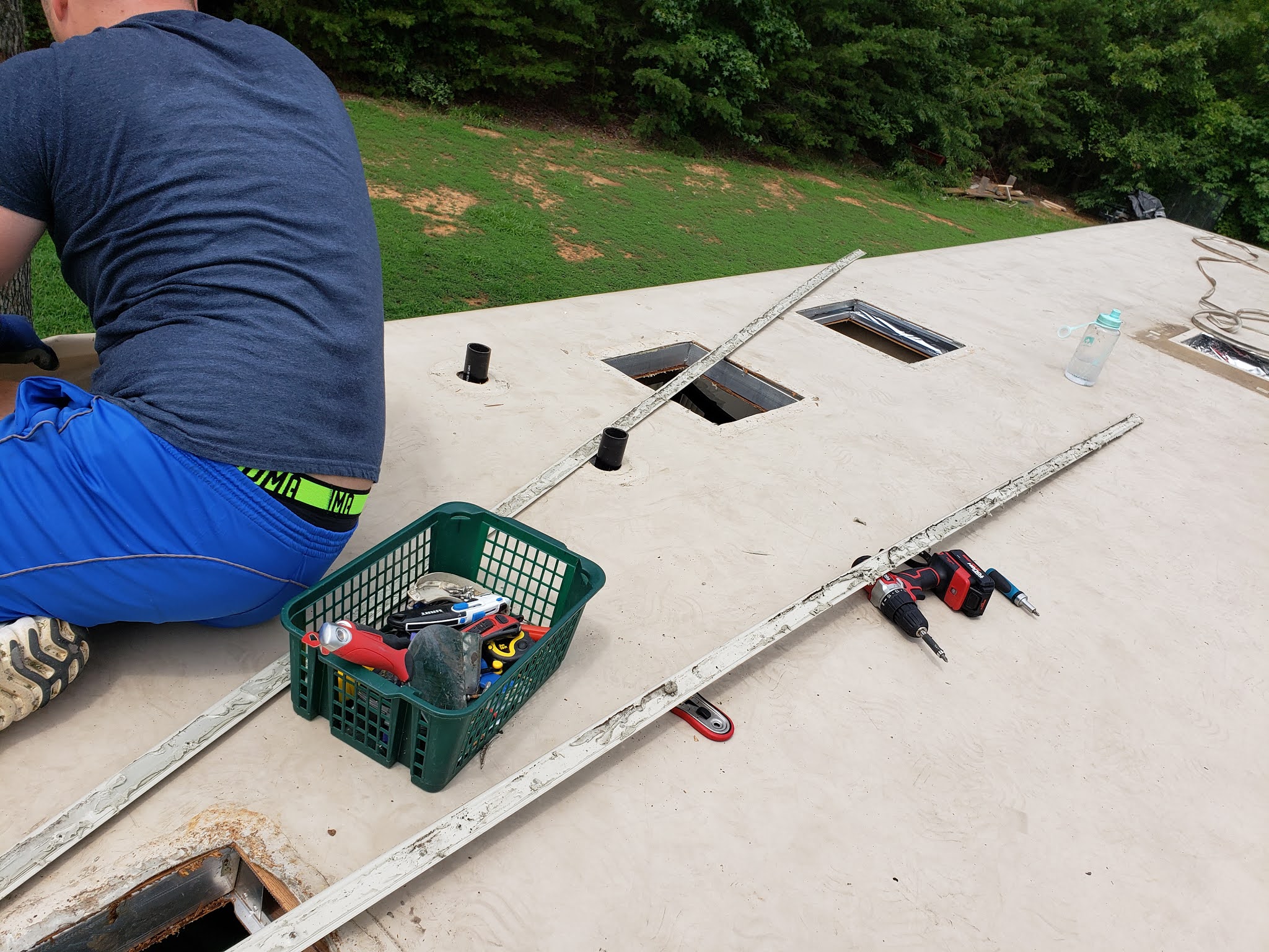 My DIY Addiction RV Roof Replacement PART 2 Removal of Rear/Front