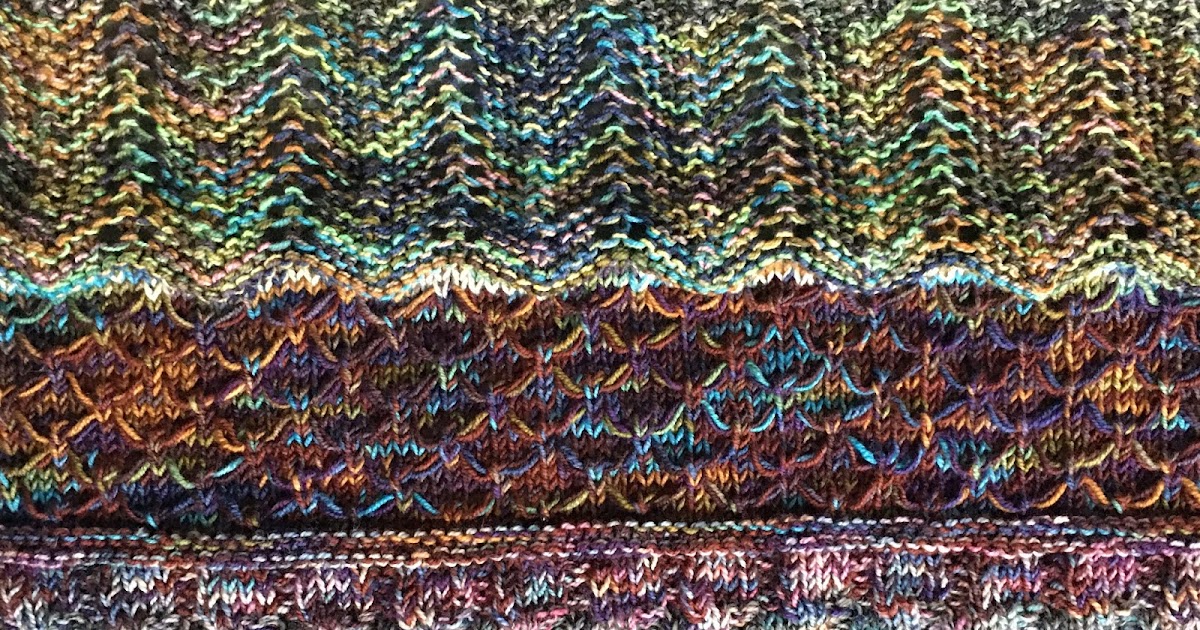 Knitting on the Cam Cosy little lap rug