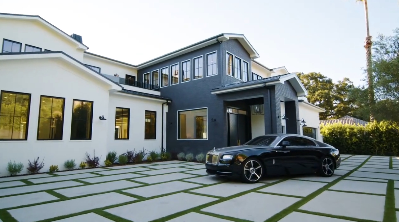 Luxury Home Interior Design Tour vs. 4511 Hayvenhurst Ave, Encino, CA
