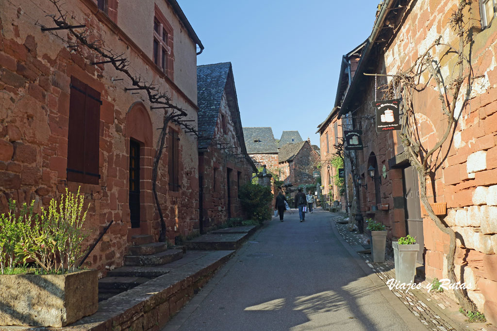 Calles de Collonges la Rouge, Francia