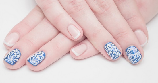frozzy pattern nails 1
