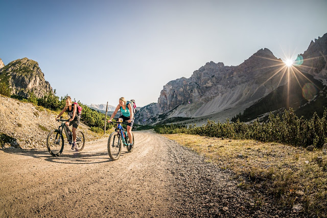 Mountainbike Tour Dolomiten Piz Lavarela 3055 m s.l.m. Sennes/ Fanes