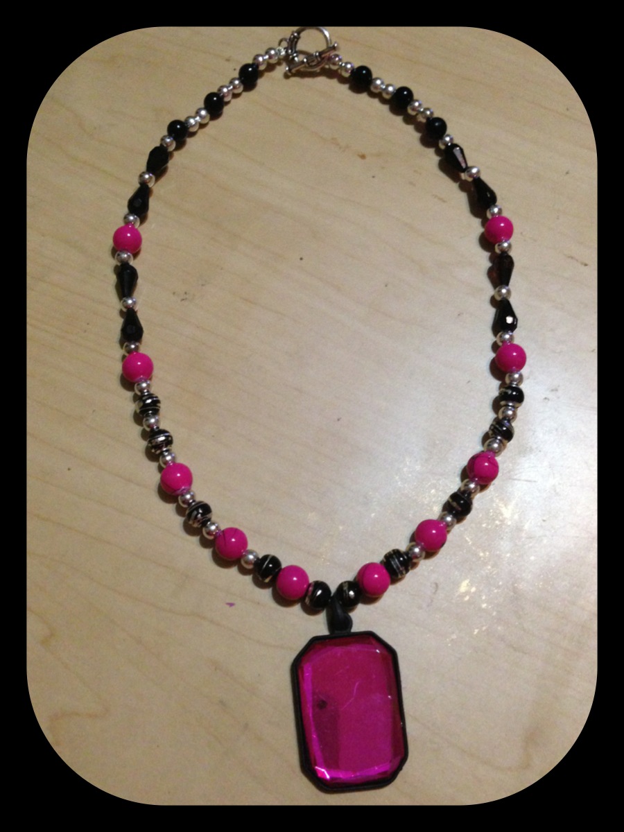 Masquerade Jewelry Pink and Black Pendant Necklace DISCOUNTED