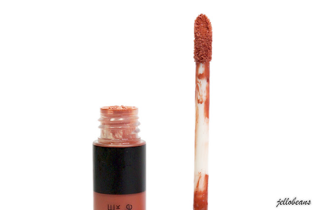 Maybelline Sensational Liquid Matte Lip Tint in NU01 Bare It All